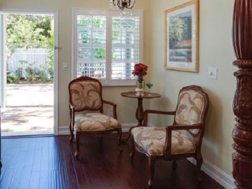SeaGlass Inn Bed and Breakfast - image 9