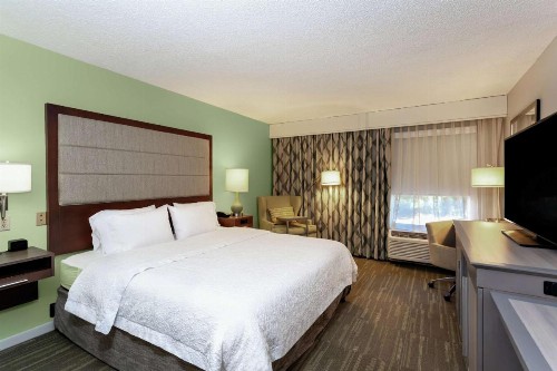 Hampton Inn Melbourne - image 10