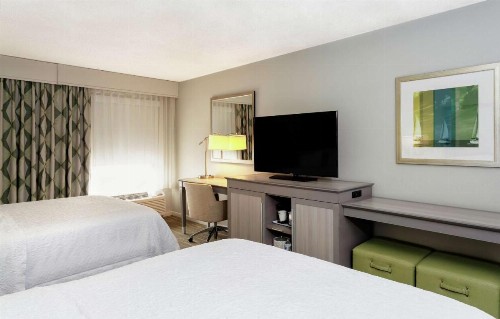 Hampton Inn Melbourne - image 19