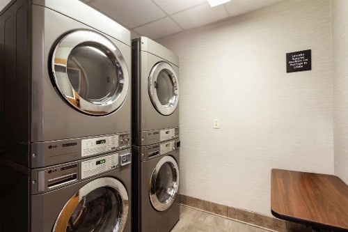 Hampton Inn Melbourne - image 30