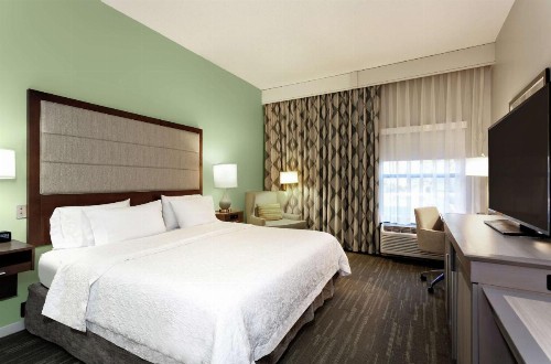 Hampton Inn Melbourne - image 8