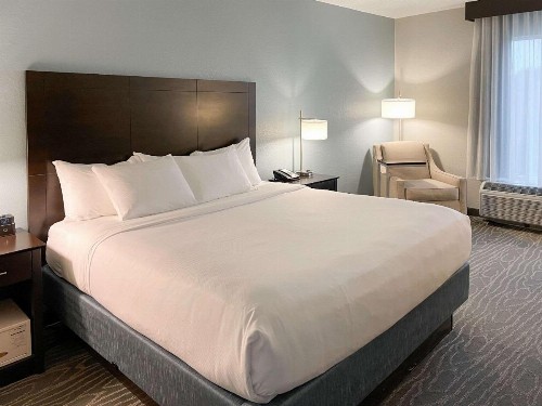 Comfort Inn & Suites Melbourne-Viera - image 12