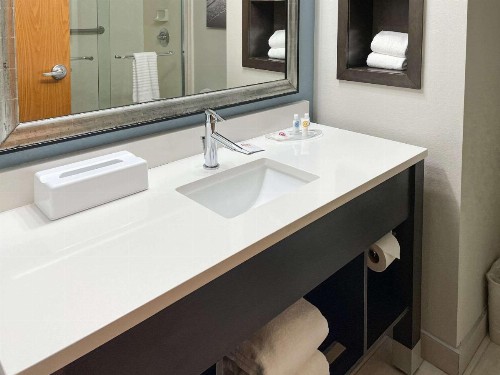 Comfort Inn & Suites Melbourne-Viera - image 7