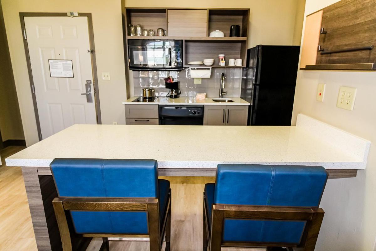 Candlewood Suites Melbourne-Viera an IHG Hotel - image 4