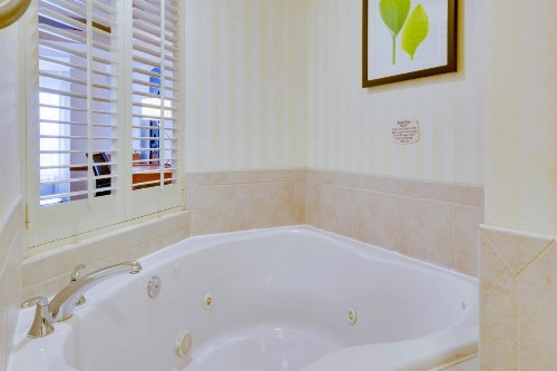 Fairfield by Marriott Inn & Suites Melbourne West/Palm Bay - image 15
