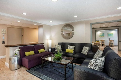 La Quinta by Wyndham Melbourne Viera - image 10