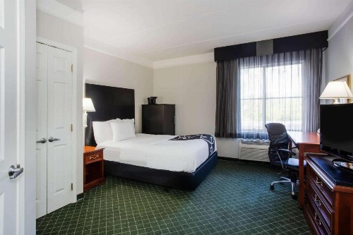 La Quinta by Wyndham Melbourne Viera - image 17