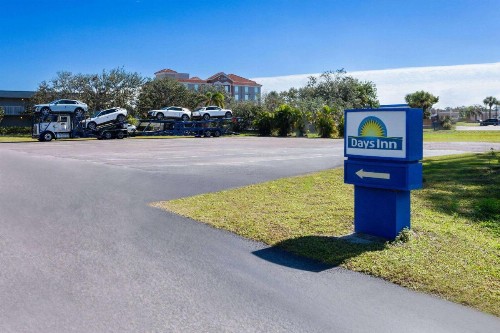 Days Inn by Wyndham Melbourne - image 22