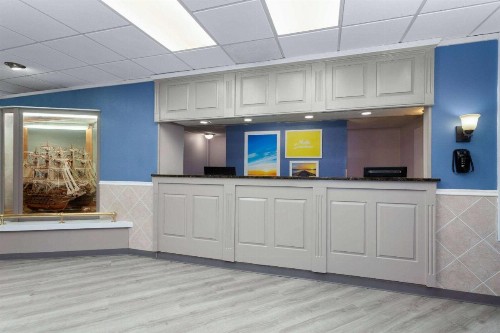 Days Inn by Wyndham Melbourne - image 8