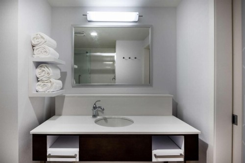 Hampton Inn & Suites West Melbourne-Palm Bay Road - image 16