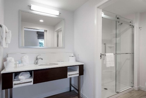 Hampton Inn & Suites West Melbourne-Palm Bay Road - image 2