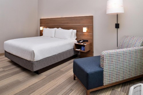 Holiday Inn Express Melbourne West an IHG Hotel - image 22