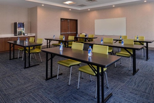 Holiday Inn Express Melbourne West an IHG Hotel - image 35