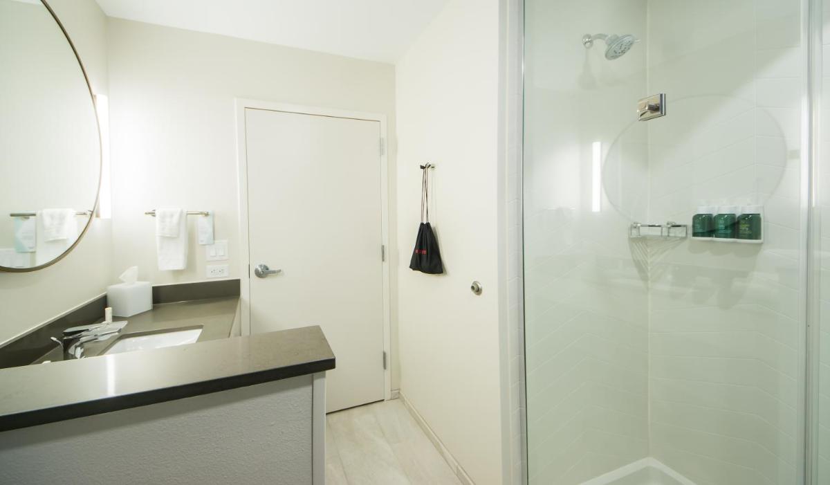 Fairfield Inn & Suites by Marriott Melbourne Viera Town Center - image 4