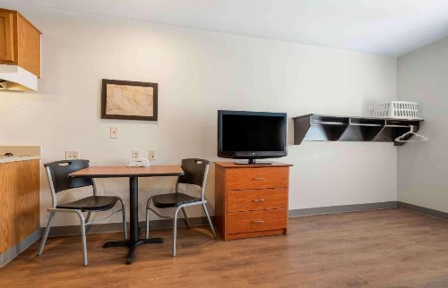 WoodSpring Suites West Melbourne I-95 - image 2