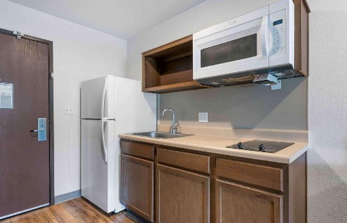 WoodSpring Suites West Melbourne I-95 - image 7
