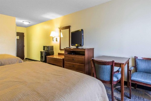 Quality Inn & Suites Memphis East - image 18
