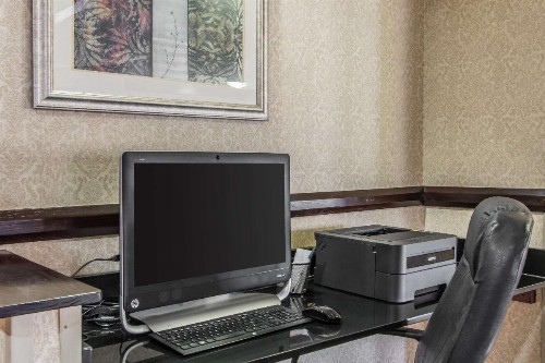 Quality Inn & Suites Memphis East - image 24
