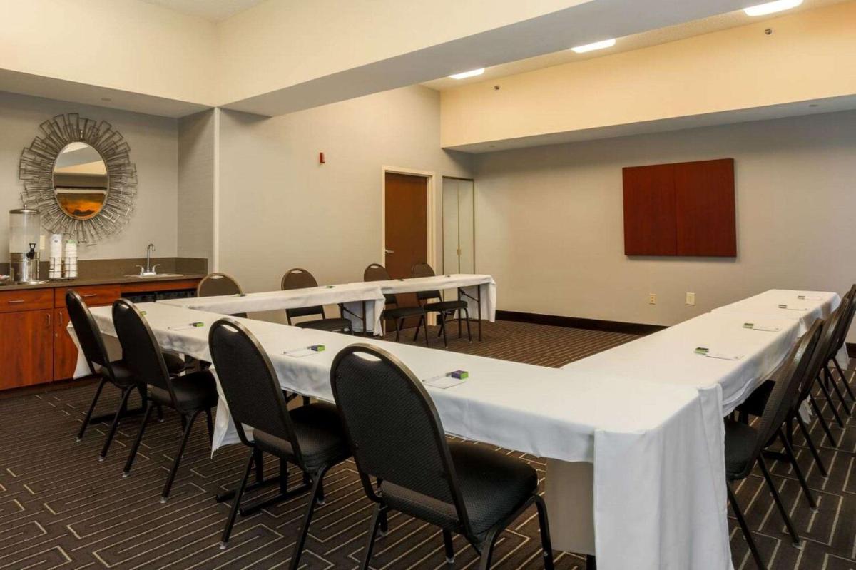 Hampton Inn Memphis-Southwind - image 7