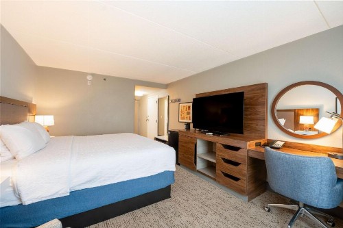 Hampton Inn & Suites Memphis-Shady Grove - image 21