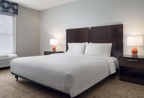 Hampton Inn & Suites Memphis-Shady Grove - image 34