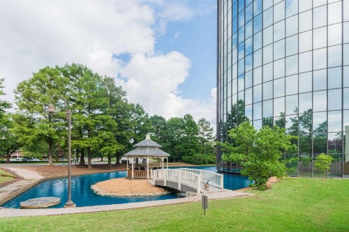 Hilton Memphis - image 2