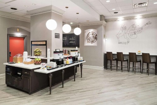 Hampton Inn & Suites Memphis-Beale Street - image 10