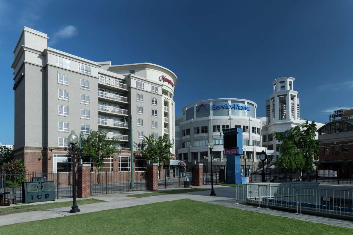 Hampton Inn & Suites Memphis-Beale Street - image 3