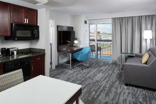 Hampton Inn & Suites Memphis-Beale Street - image 30