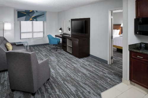 Hampton Inn & Suites Memphis-Beale Street - image 42