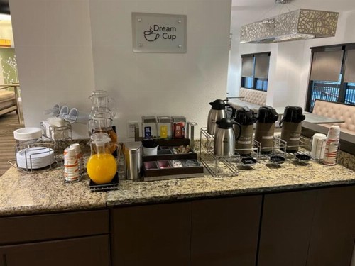 Express Inn - image 3