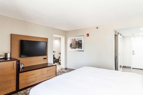 DoubleTree by Hilton Memphis - image 24