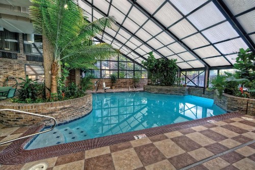 DoubleTree by Hilton Memphis - image 6