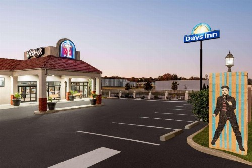 Days Inn by Wyndham Memphis at Graceland - image 18