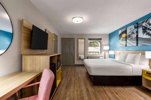 Days Inn by Wyndham Memphis at Graceland - image 34