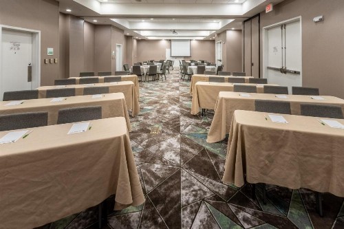 Holiday Inn Hotel & Suites Memphis-Wolfchase Galleria an IHG Hotel - image 35