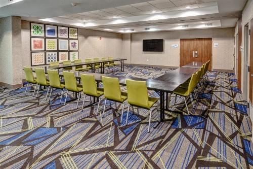 Holiday Inn Express Hotel & Suites Memphis Southwind an IHG Hotel - image 16