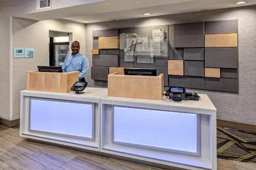 Holiday Inn Express Hotel & Suites Memphis Southwind an IHG Hotel - image 22