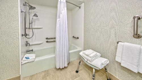 Holiday Inn Express Memphis Medical Center - Midtown an IHG Hotel - image 21