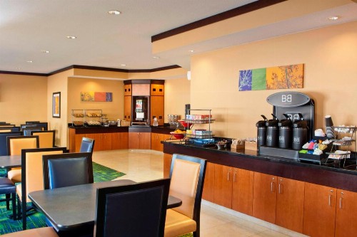Fairfield Inn & Suites by Marriott Memphis East Galleria - image 18