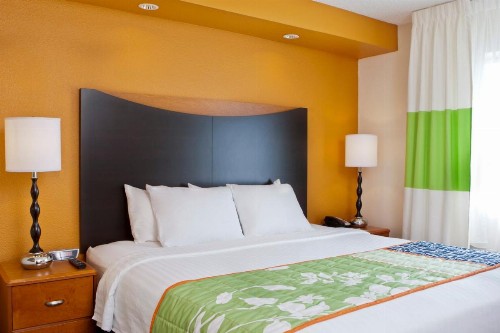 Fairfield Inn & Suites by Marriott Memphis East Galleria - image 9