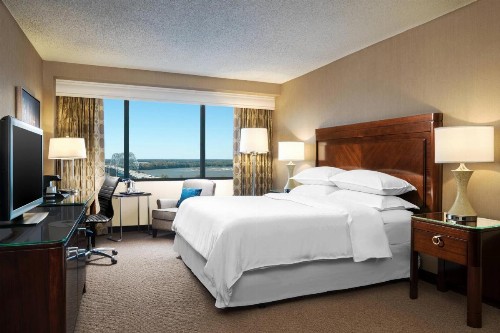 Sheraton Memphis Downtown - image 12