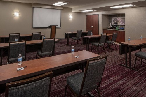 Courtyard by Marriott Memphis East/Park Avenue - image 22