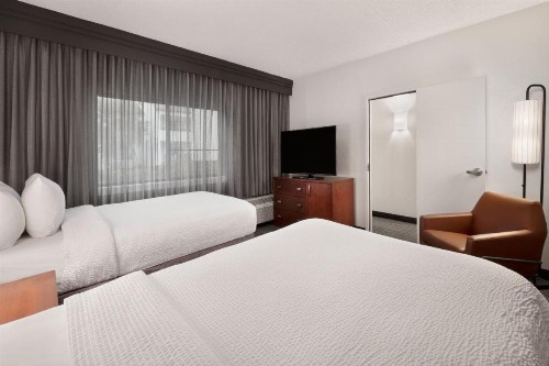 Courtyard by Marriott Memphis Airport - image 20