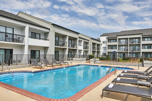 Courtyard by Marriott Memphis Airport - image 32