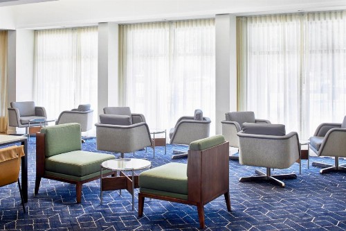 Courtyard by Marriott Memphis Airport - image 4