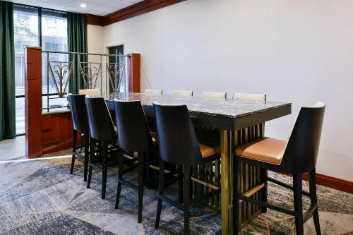 Residence Inn Memphis Downtown - image 2