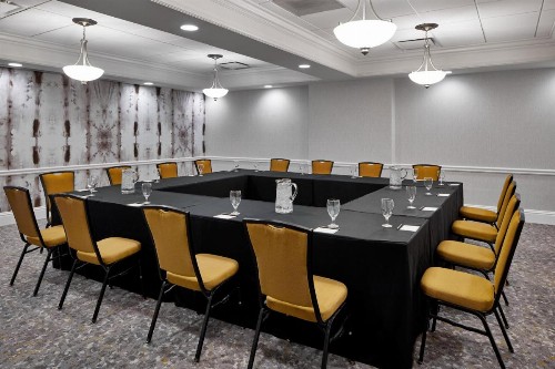 SpringHill Suites Memphis Downtown - image 25