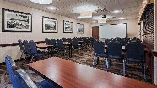 Best Western Plus Galleria Inn & Suites - image 16