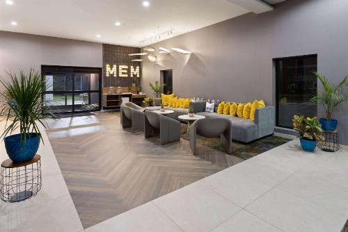 Quality Suites I-240 East-Airport